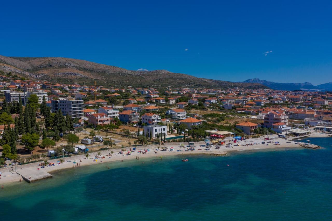 Mar Deluxe Apartments Trogir Exterior photo