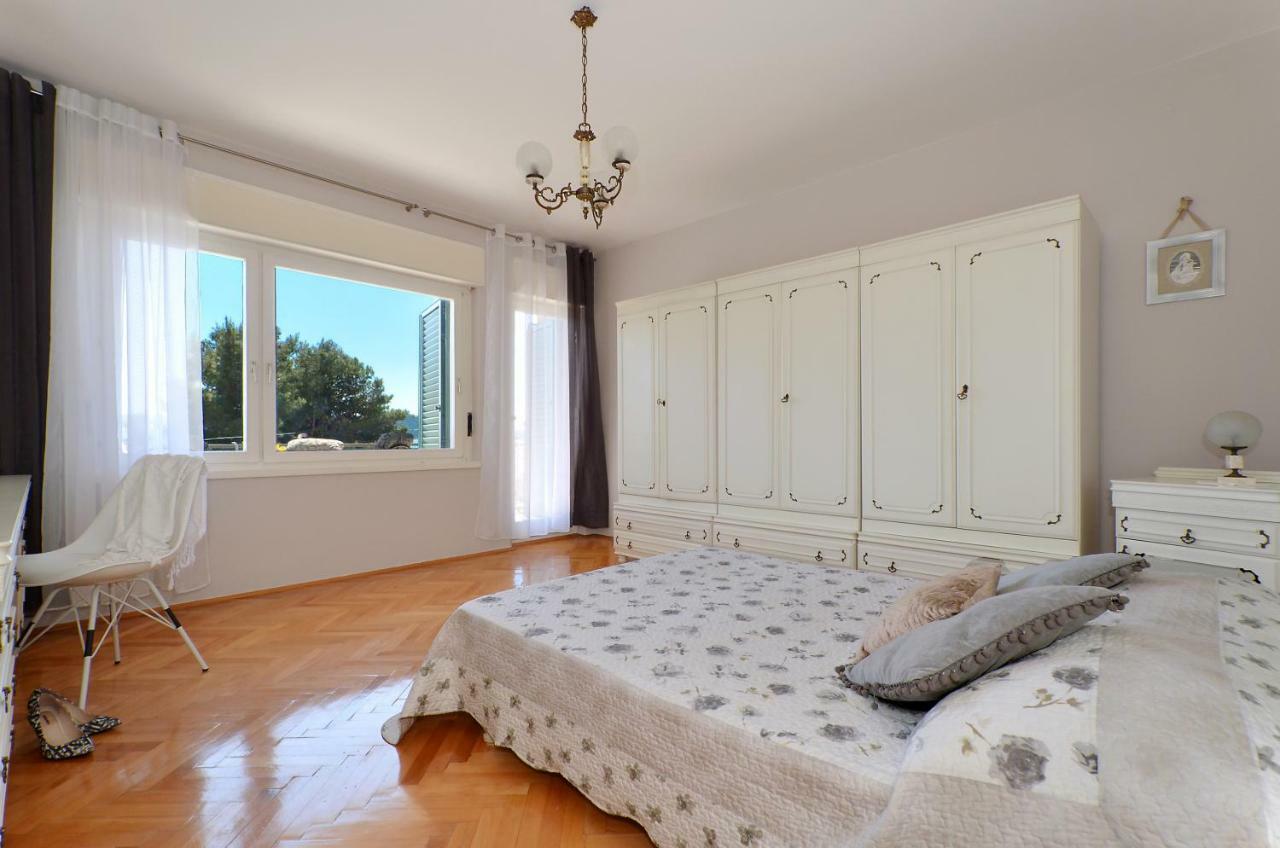 Mar Deluxe Apartments Trogir Exterior photo